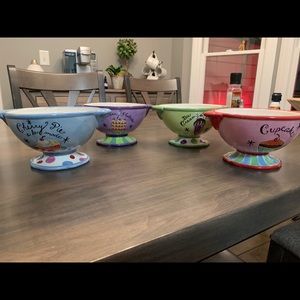 4 Dessert Bowls